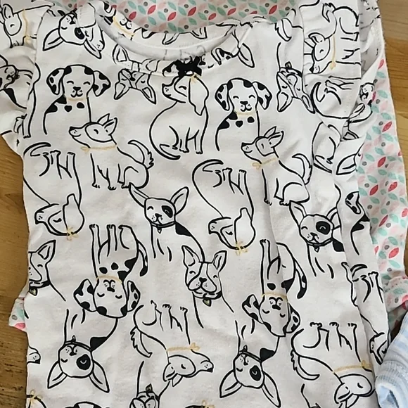 (4) Bodysuits 6m - Picture 7 of 8